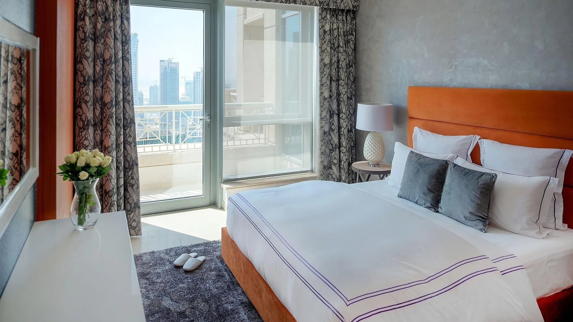 Dream Inn - Apartment With Private Terrace, 29 Boulevard Downtown Dubai