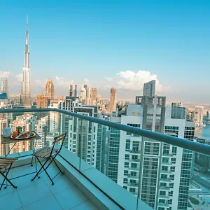 A C Pearl Holiday Homes - The Loft With Burj Khalifa View Dubai